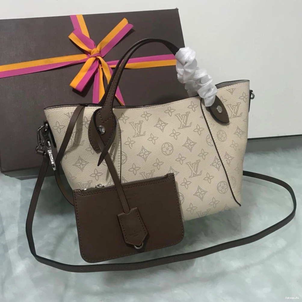 LOUIS VUITTON PM HINA 0307